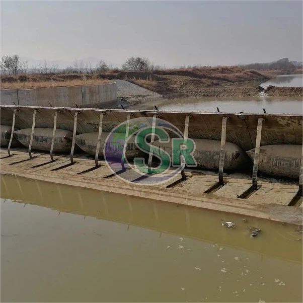 Pneumatikus kiömlőkapu gumihólyaggal